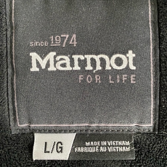 Women’s Marmot Down Coat Excellent Used Condition. - Picture 4 of 5